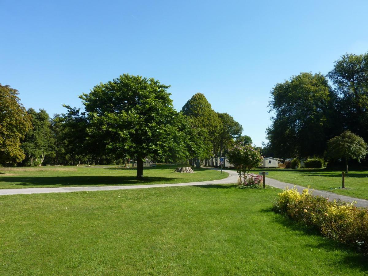 فندق Bouttencourtفي  Domaine De Sery المظهر الخارجي الصورة